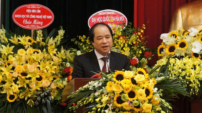 Phó Bí thư Đảng ủy Khối các cơ quan Trung ương Trương Xuân Cừ phát biểu tại Đại hội