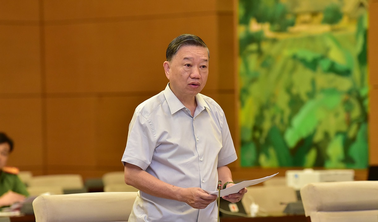 Bộ trưởng Bộ Công an Tô Lâm trình bày Tờ trình dự án luật