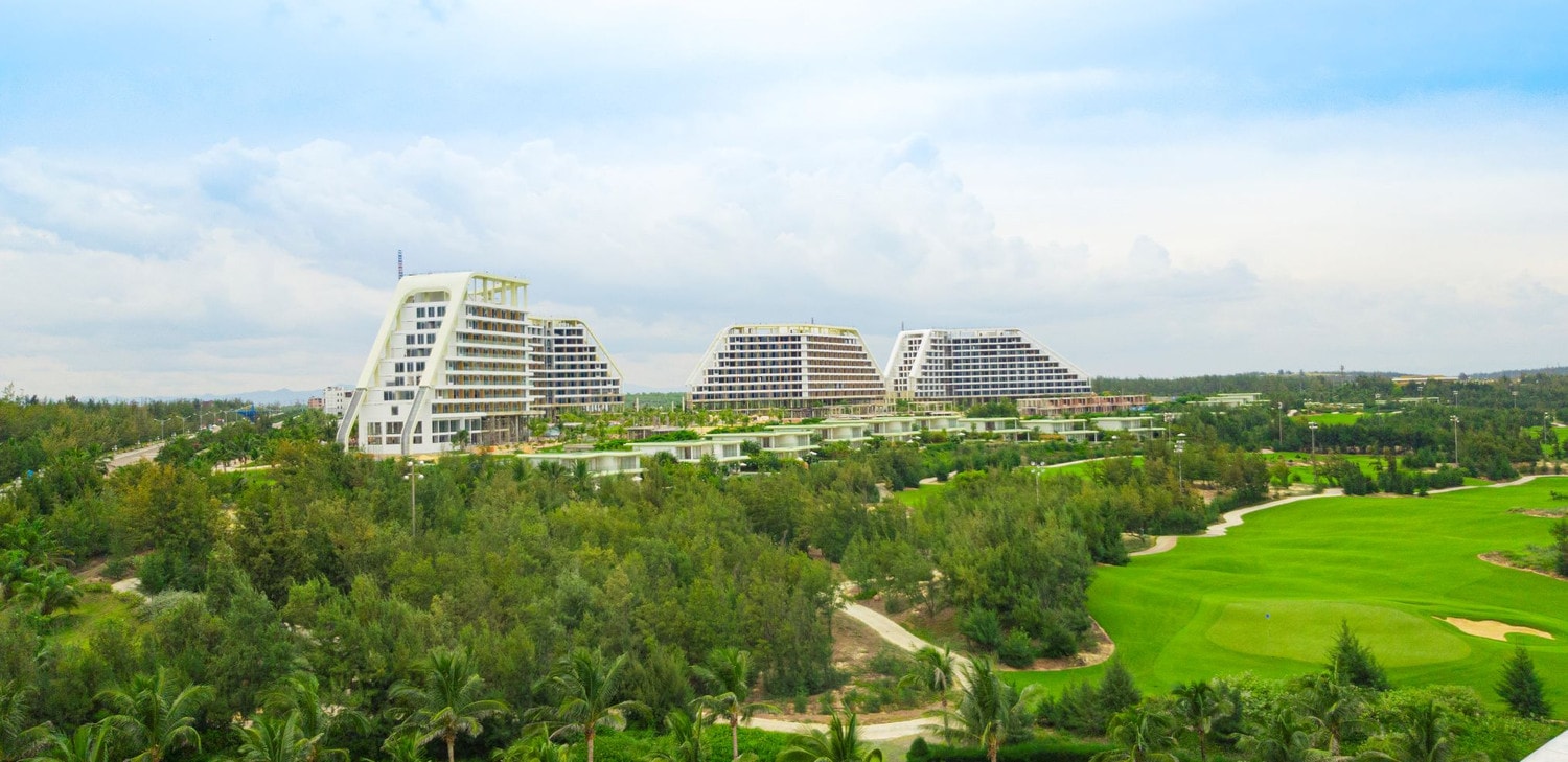 Dự án được xây dựng với mục tiêu đáp ứng cả hai tiêu chuẩn Công trình xanh của LEED (Mỹ) và Lotus (Việt Nam)