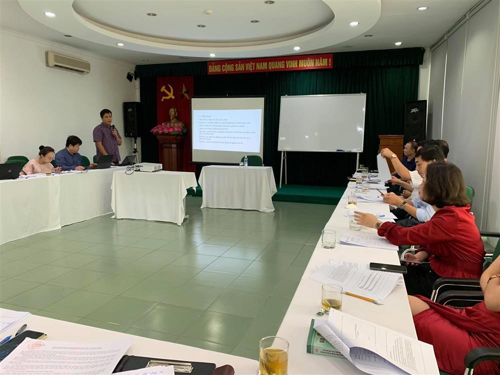 Thảo luận các yếu tố tác động đến việc thực hiện pháp luật về cai nghiện ma tuý.