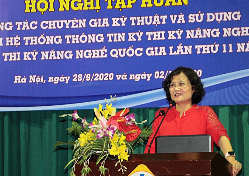 Phó Tổng cục trưởng Tổng cục Giáo dục nghề nghiệp Nguyễn Thị Việt Hương phát biểu