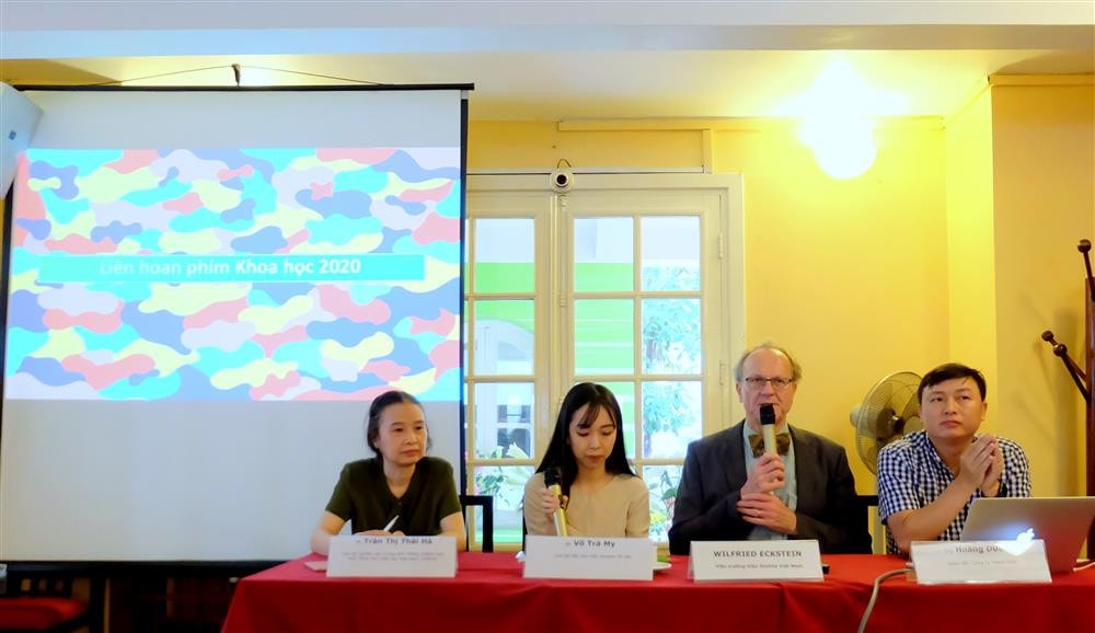 Viện trưởng Viện Goethe tại Việt Nam Wilfried Eckstein cho biết năm nay, Liên hoan phim sẽ đến với các thư viện công cộng và "theo chân" thư viện lưu động Liên hoan sẽ chiếu 16 phim tại Việt Nam