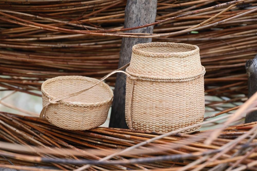 Triển lãm giới thiệu nghề đan lát của người Cơ Tu