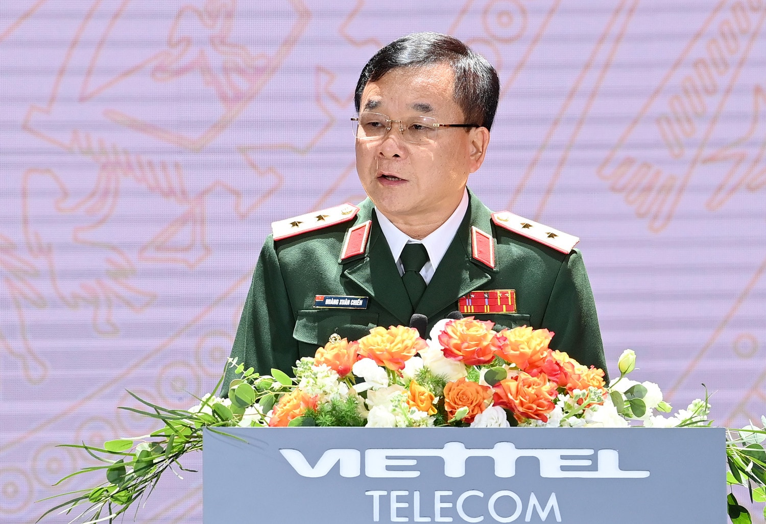 Ủy viên Trung ương Đảng, Ủy viên Quân ủy Trung ương, Thứ trưởng Bộ Quốc phòng Trung tướng Hoàng Xuân Chiến phát biểu tại Lễ kỷ niệm