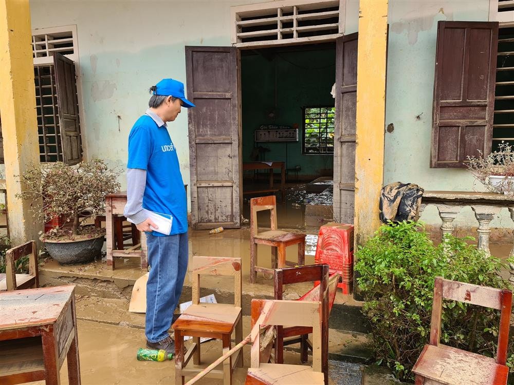 Đại diện UNICEF khảo sát tại vùng lũ