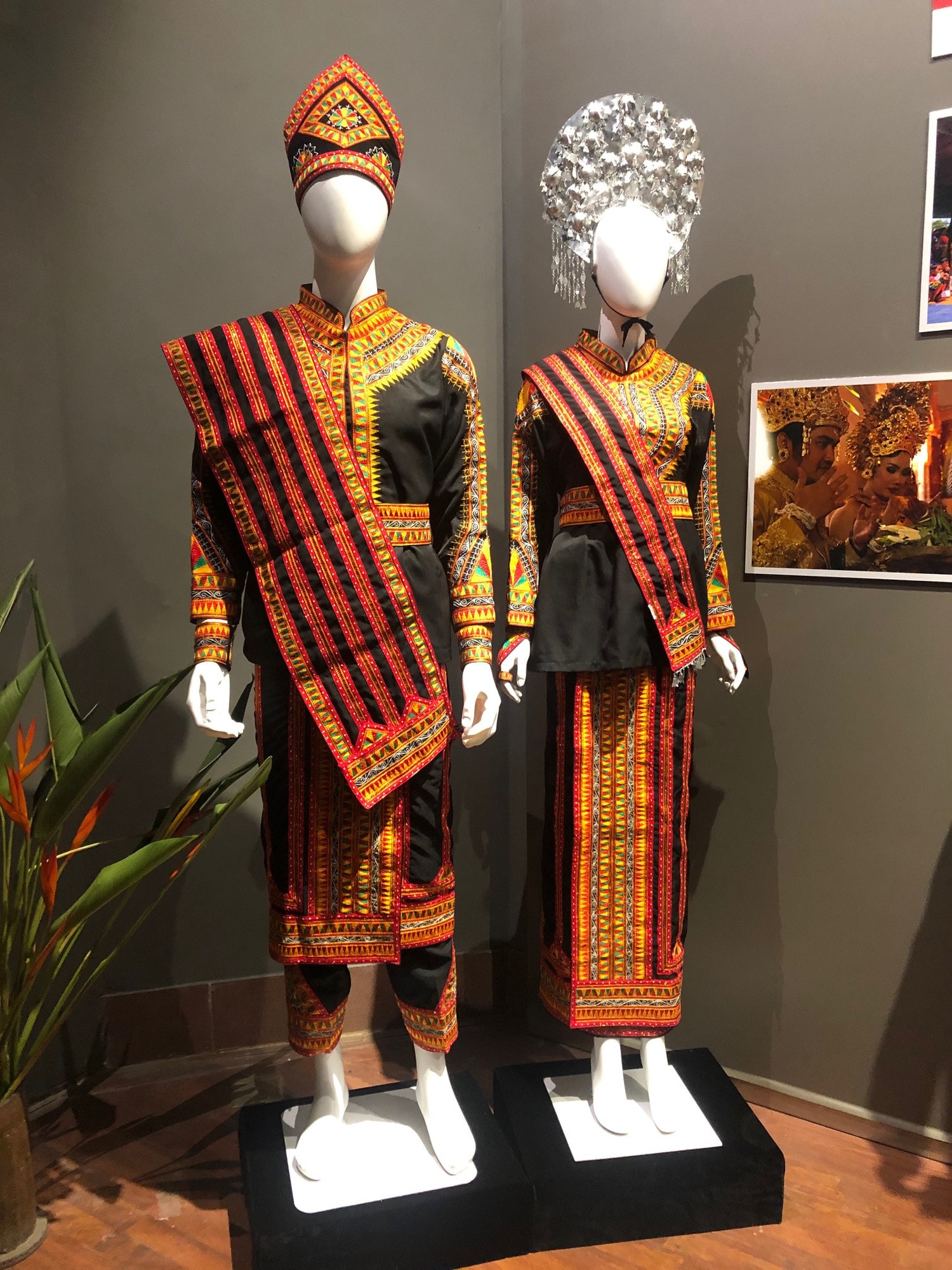 Trang phục cưới truyền thống Indonesia