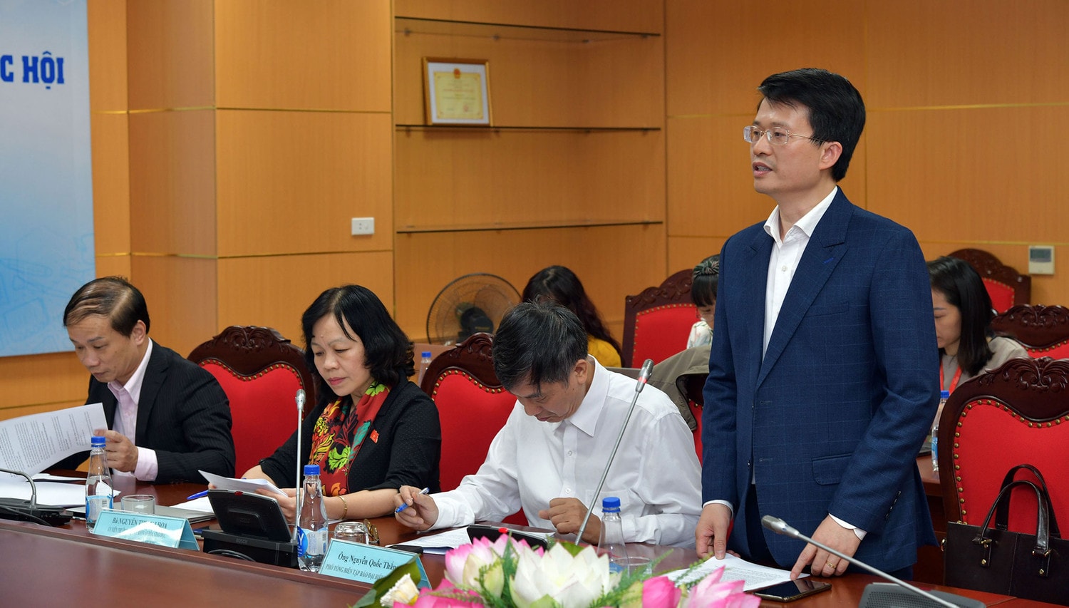 PGS. TS Đỗ Chí Nghĩa, Tổng biên tập Báo Đại biểu Nhân dân phát biểu khai mạc Tọa đàm
