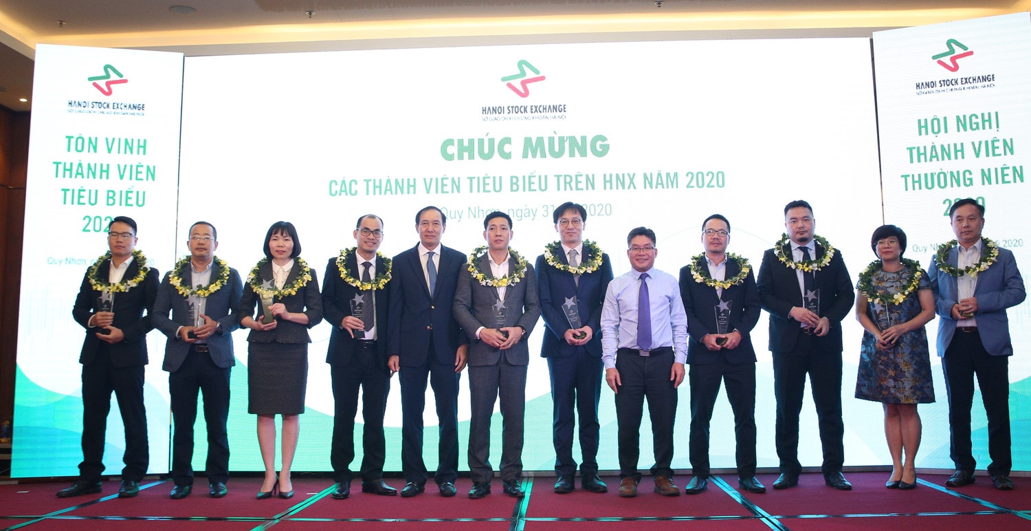 Vinh danh 10 công ty chứng khoán thành viên tiêu biểu