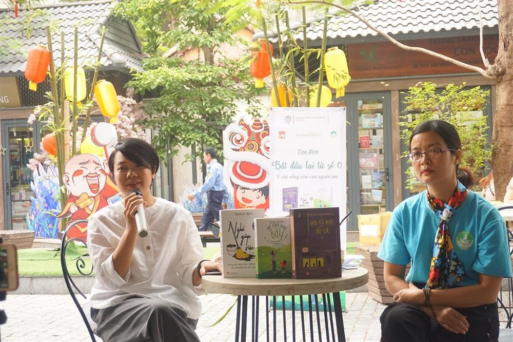 Tác giả Lam Linh chia sẻ câu chuyện của một bà mẹ đơn thân