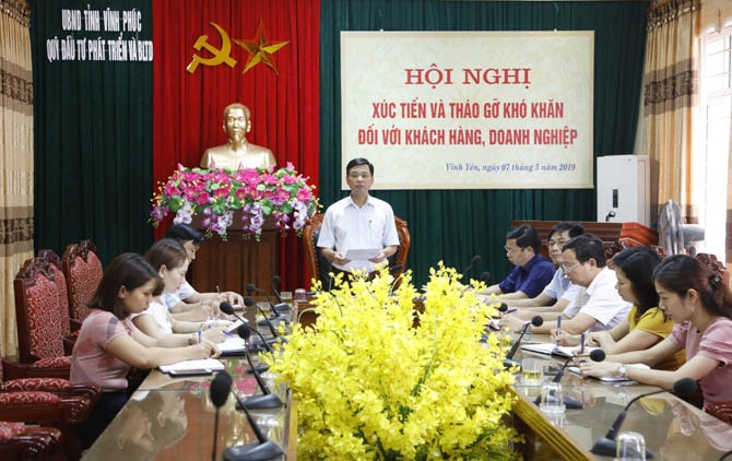 Ban Giám đốc Quỹ Đầu tư phát triển và Bảo lãnh tín dụng tỉnh thường xuyên Ảnh: Hiếu Ánh