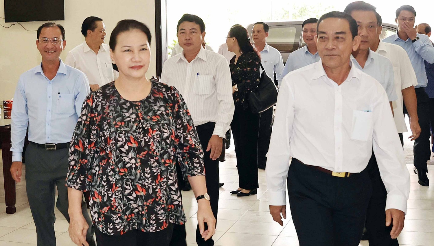 Chủ tịch Quốc hội Nguyễn Thị Kim Ngân tiếp xúc cử tri huyện Phong Điền, TP Cần Thơ Ảnh: Trọng Đức