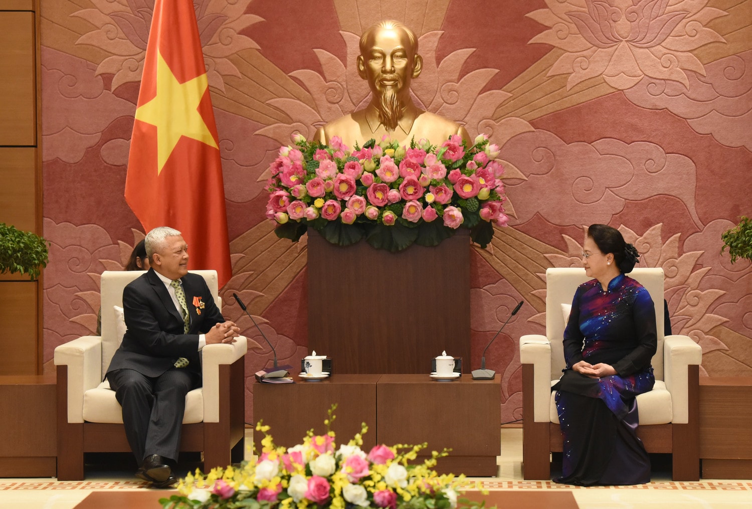 Chủ tịch Quốc hội Nguyễn Thị Kim Ngân tiếp Đại sứ Cộng hòa Indonesia Ibnu Hadi Ảnh: Quang Khánh Chủ tịch Quốc hội Nguyễn Thị Kim Ngân tiếp Đại sứ Cộng hòa Indonesia Ibnu Hadi Ảnh: Quang Khánh