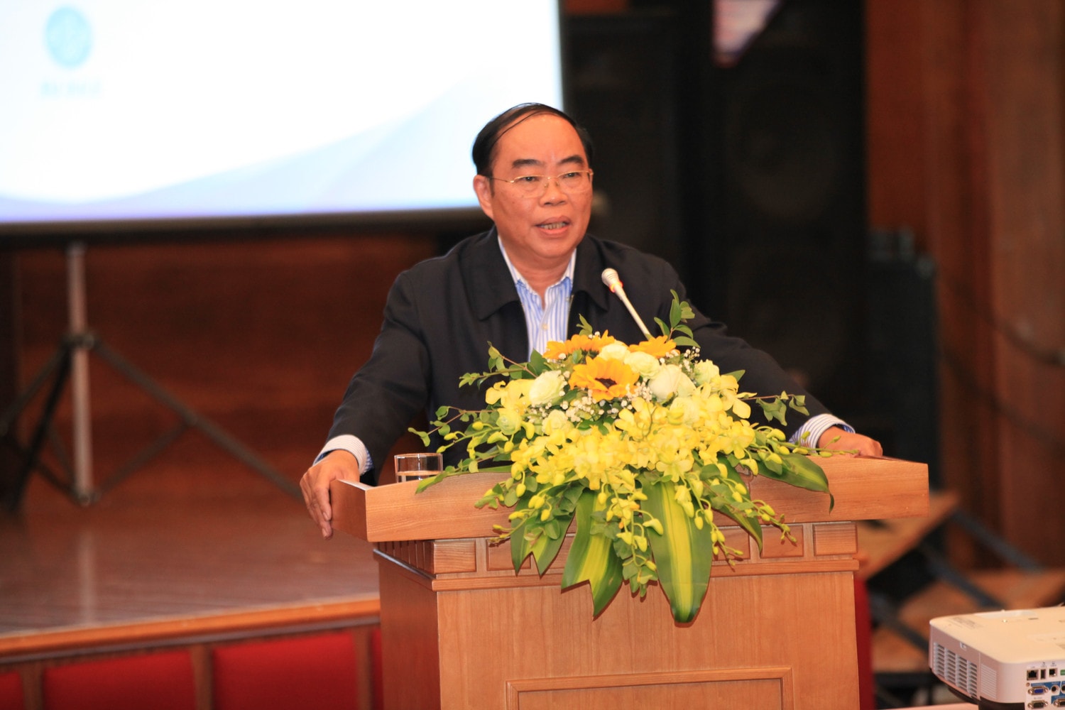 Phó Chủ nhiệm Ủy ban Tư pháp Nguyễn Công Hồng phát biểu tại Hội thảo Ảnh: Hồ Long Phó Chủ nhiệm Ủy ban Tư pháp Nguyễn Công Hồng phát biểu tại Hội thảo Ảnh: Hồ Long