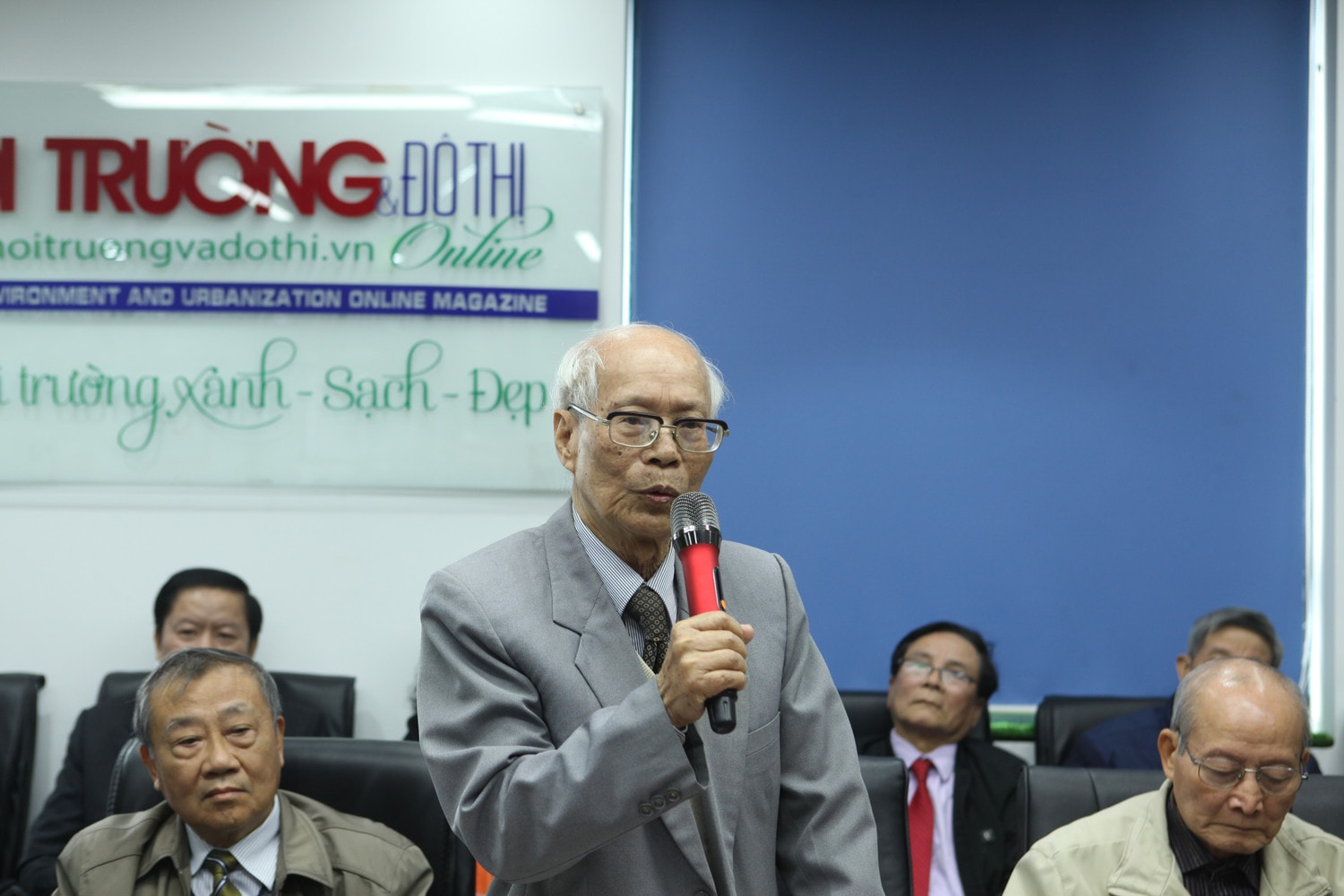 Nguyên Viện trưởng Viện Khoa học và Công nghệ Giao thông Vận tải (Bộ Giao thông, Vận tải) GS. TS Phan Vị Thuỷ phát biểu tại Tọa đàm nguyên Viện trưởng Viện Khoa học và Công nghệ Giao thông Vận tải (Bộ Giao thông vận tải) GS. TS Phan Vị Thuỷ nhận định