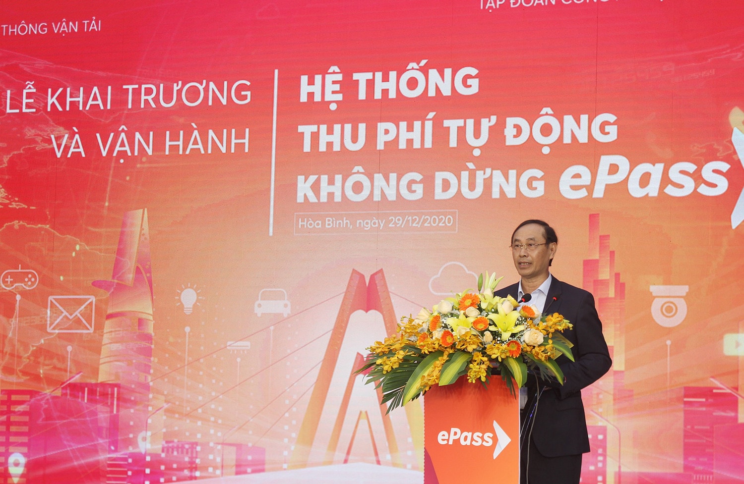 Thứ trưởng Bộ Giao thông, Vận tải Lê Đình Thọ phát biểu tại lễ khai trương