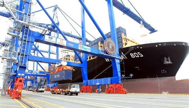 Hoạt động bốc xếp hàng nhập khẩu tại cảng biển Hải Phòng