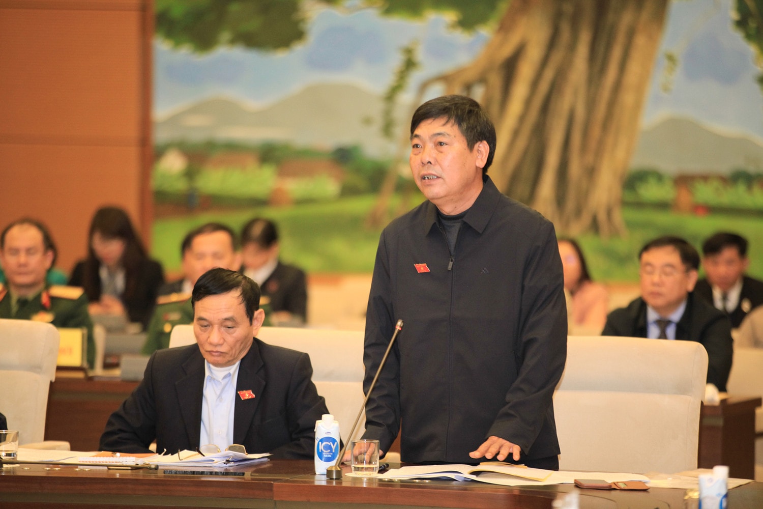 ĐBQH Phạm Đình Cúc (Bà Rịa -Vũng Tàu) phát biểu tại phiên họp toàn thế lần thứ 16 của Ủy ban Tư pháp Ảnh: Hồ Long