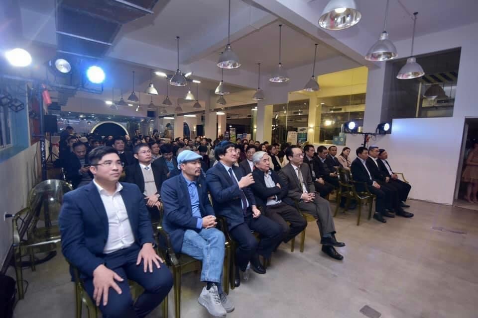 Các đại biểu tham dự buổi lễ