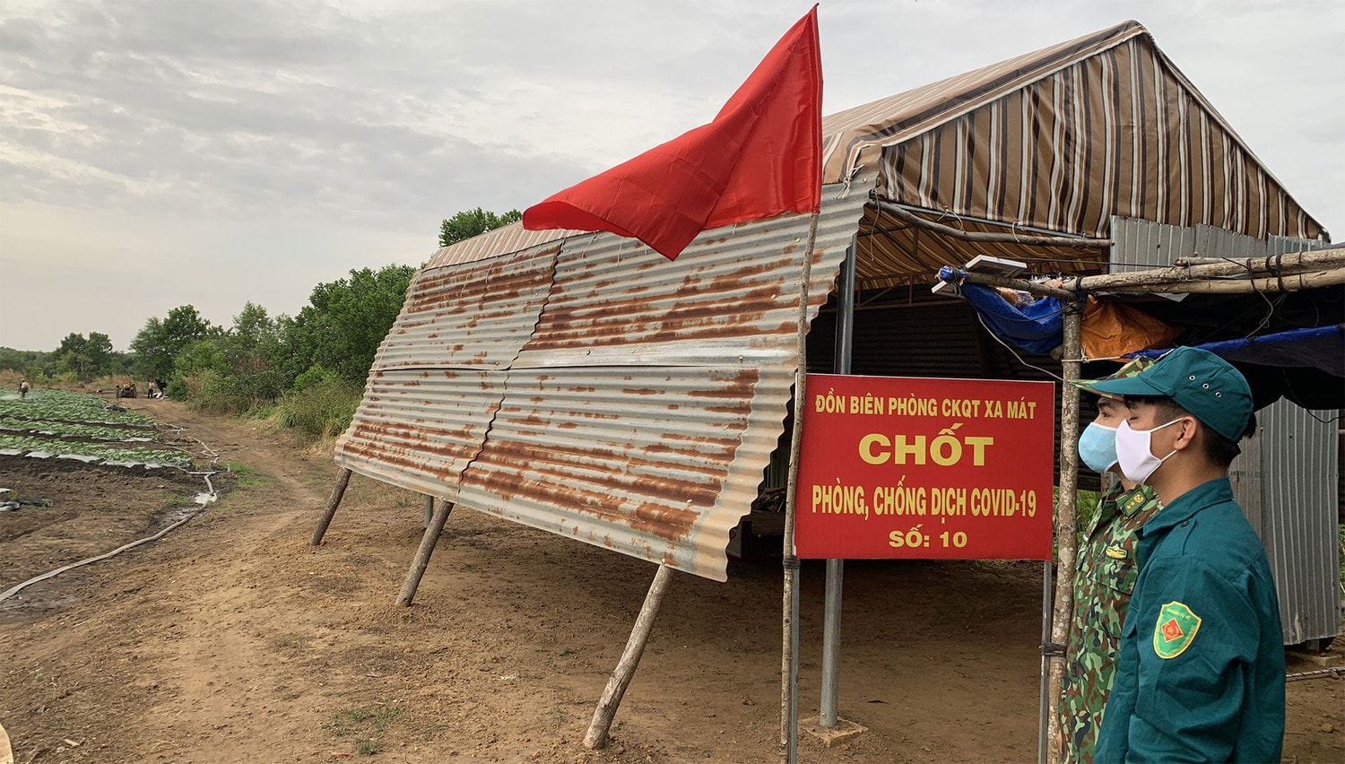 	Lực lượng Bộ đội Biên phòng tỉnh Tây Ninh bố trí 123 tổ chốt dọc biên giới với Campuchia