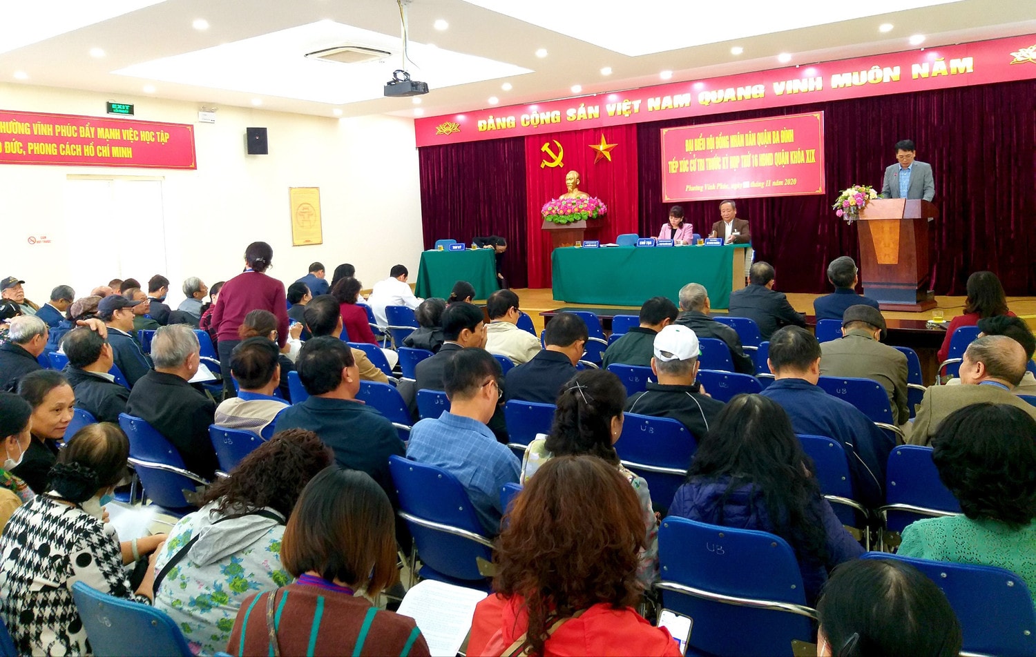 Công tác chuẩn bị cho các kỳ họp, nhất là hoạt động tiếp xúc cử tri được HĐND các quận, huyện quan tâm, thường xuyên đổi mới cả về "chất" và "lượng" Ảnh: P.Long
