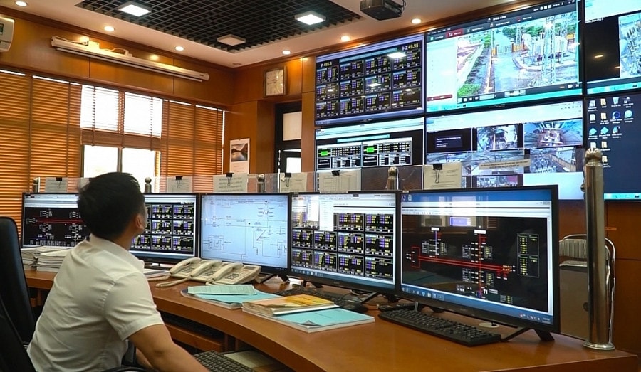 	Chủ động ứng dụng công nghệ thông tin trong quản lý vận hành lưới điện