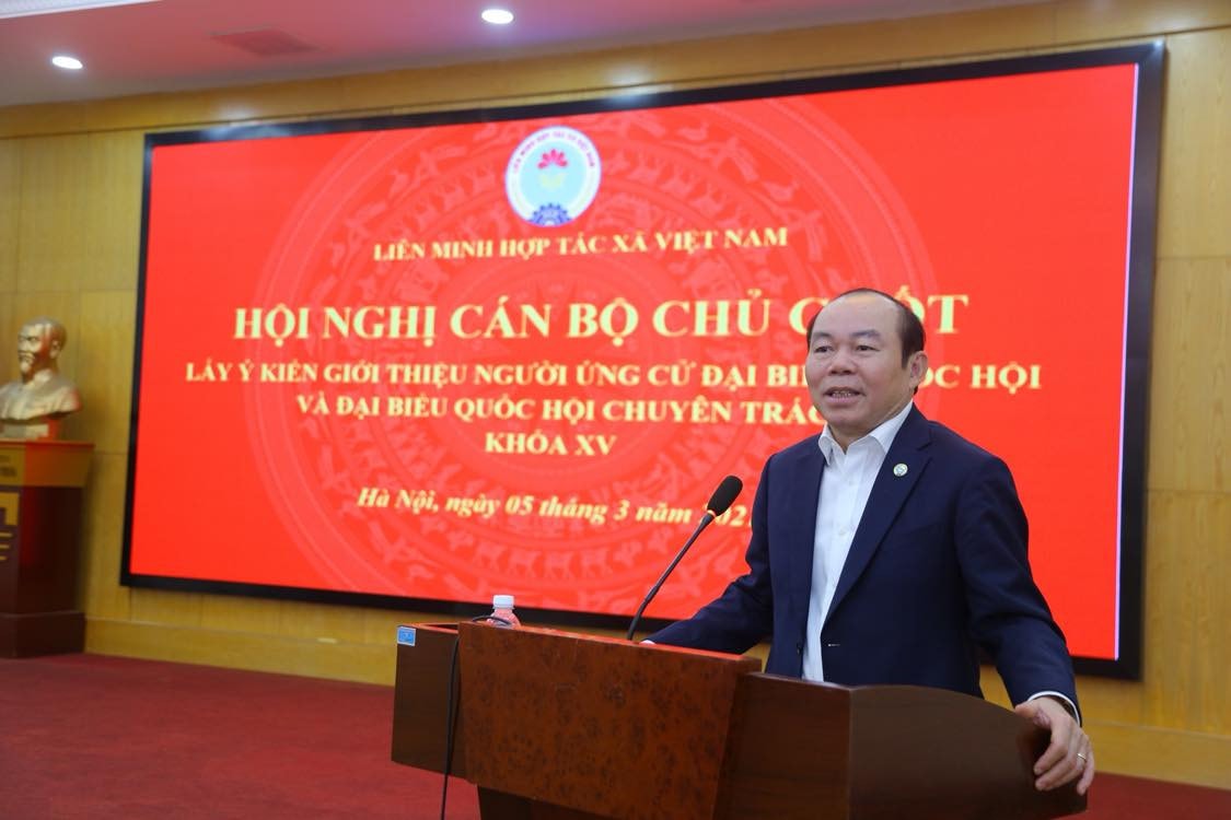 Chủ tịch Liên minh HTX Việt Nam Nguyễn Ngọc Bảo phát biểu tại hội nghị