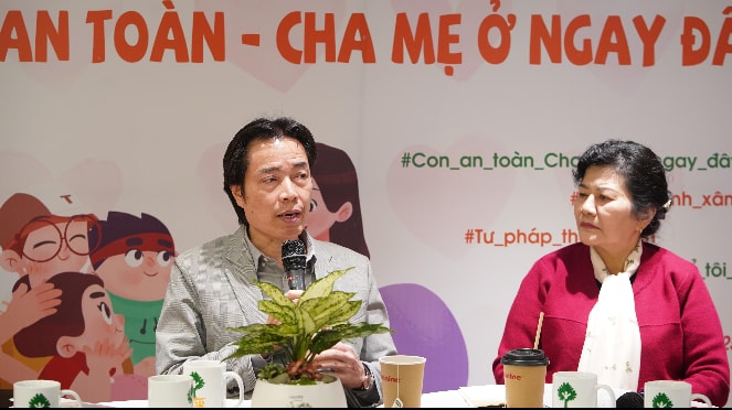 Ông Đặng Hoa Nam – Cục trưởng Cục Trẻ em, Bộ Lao động, Thương binh và Xã hội chia sẻ tại Tọa đàm
