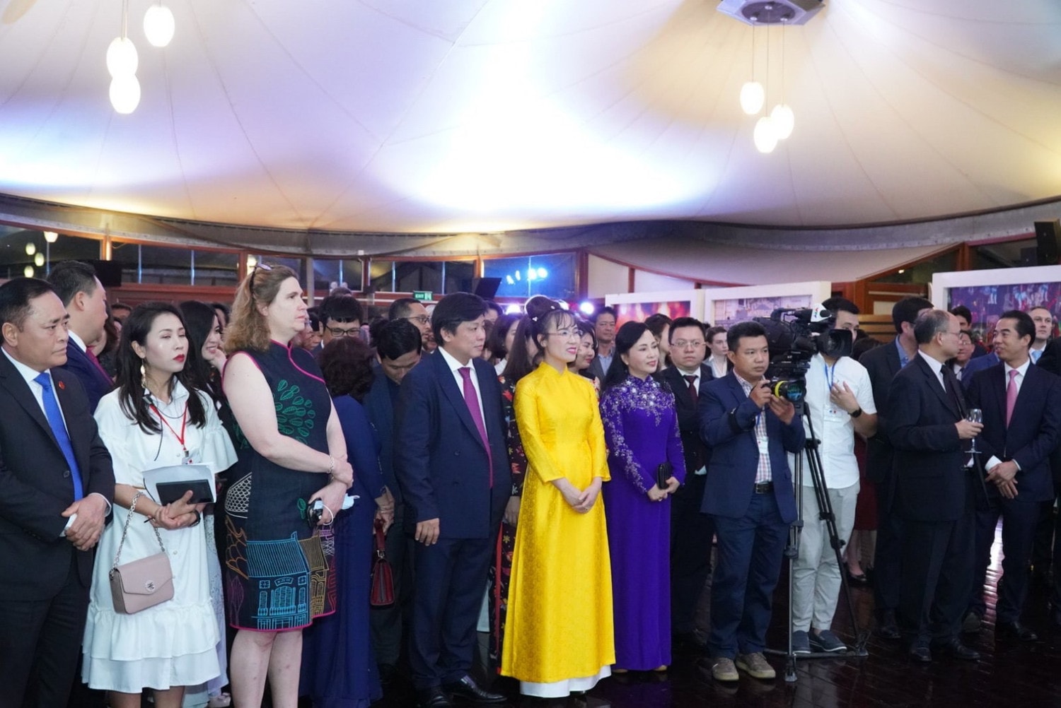 Sự kiện có sự tham dự của đại diện các bộ, ban, ngành Trung ương và đại diện lãnh đạo các tổ chức văn hóa, doanh nghiệp