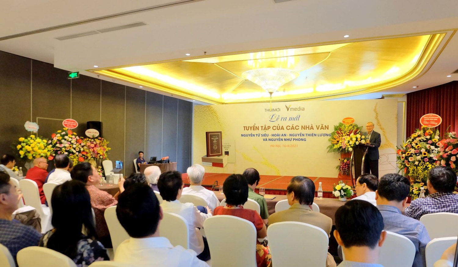 Lễ ra mắt thu hút sự tham gia đông đảo người yêu văn chương Lễ ra mắt thu hút sự tham gia đông đảo người yêu văn chương