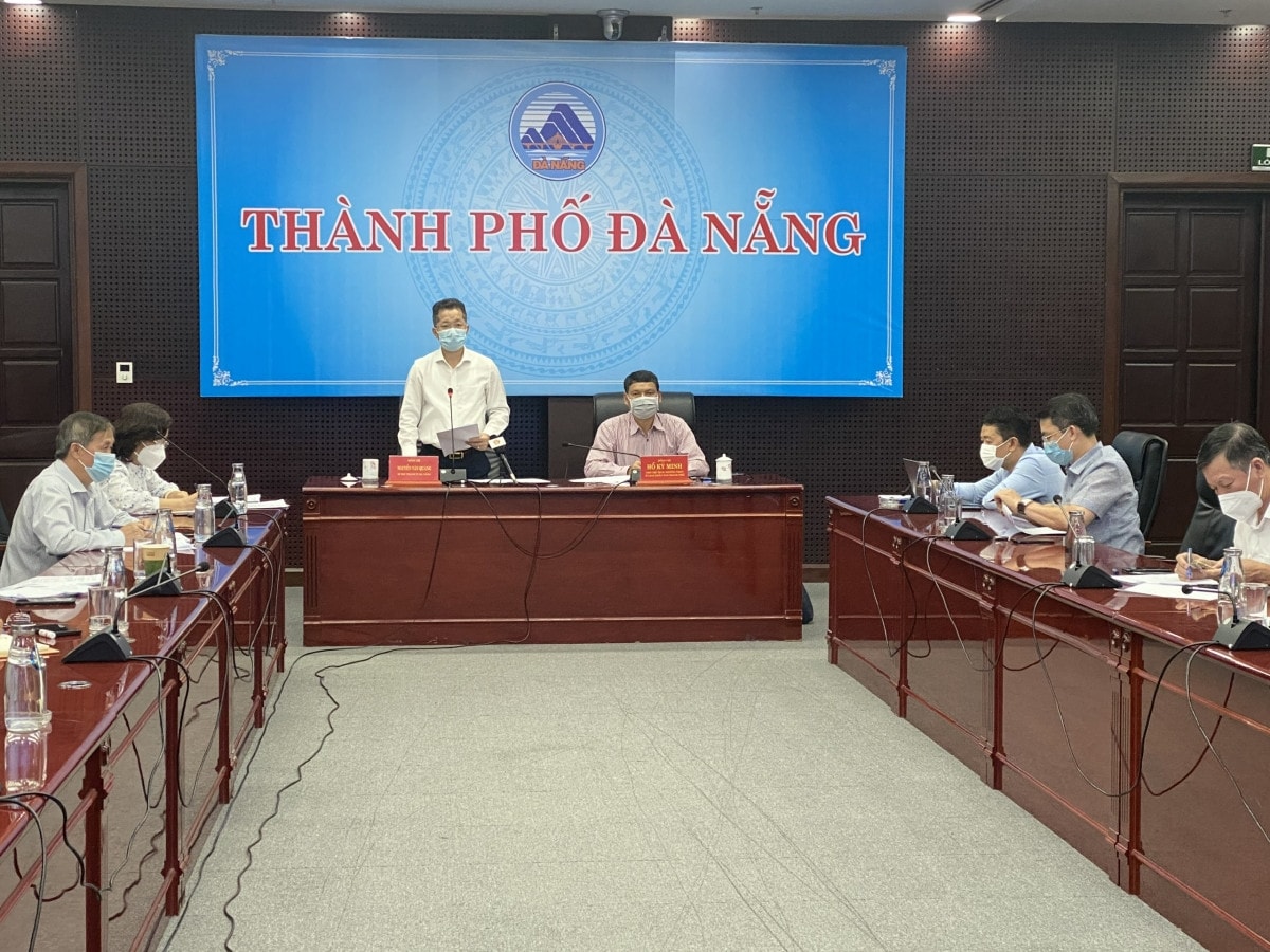 Bí thư Thành ủy Đà Nẵng Nguyễn Văn Quảng phát biểu tại buổi làm việc