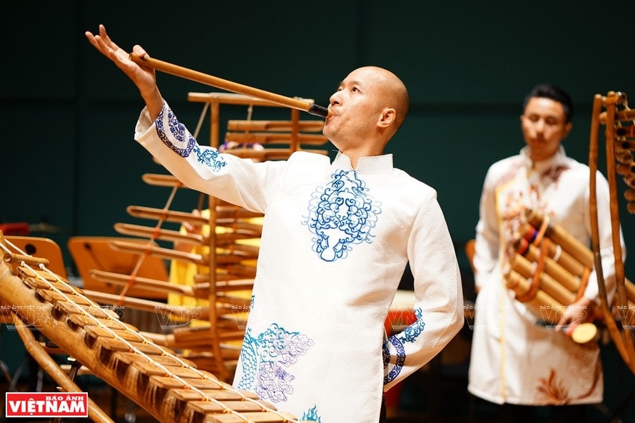Nghệ sĩ Đồng Quang Vinh với những nỗ lực quảng bá nhạc dân tộc Nguồn: ITN