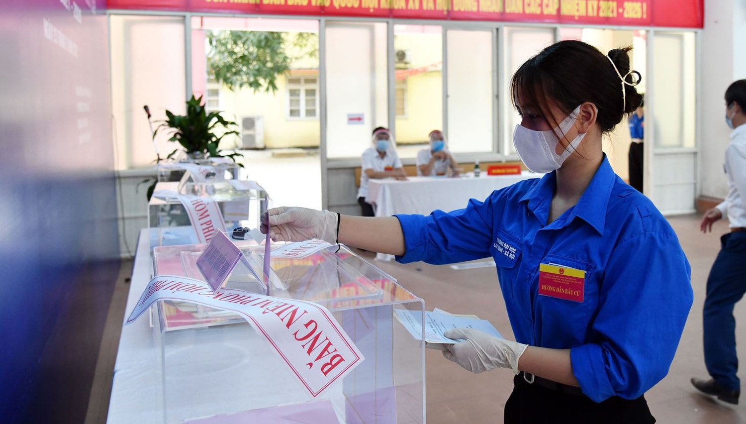 Ngày hội bầu cử trên cả nước ảnh 216