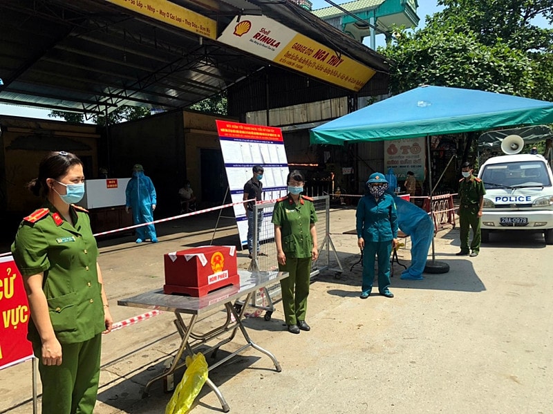 Ngày hội bầu cử trên cả nước ảnh 72