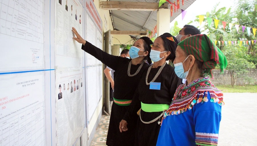 Ngày hội bầu cử trên cả nước ảnh 55
