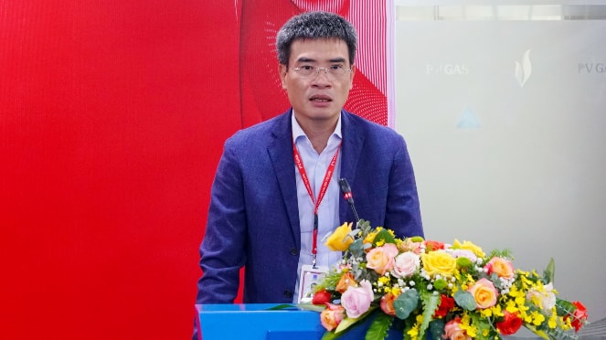 Tổng Giám đốc PV GAS Dương Mạnh Sơn phát biểu chúc mừng và giao nhiệm vụ cho các cán bộ mới được bổ nhiệm