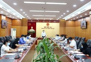 	Toàn cảnh hội nghị trực về cơ chế quản lý, sử dụng đất tôn giáo, tín ngưỡng 