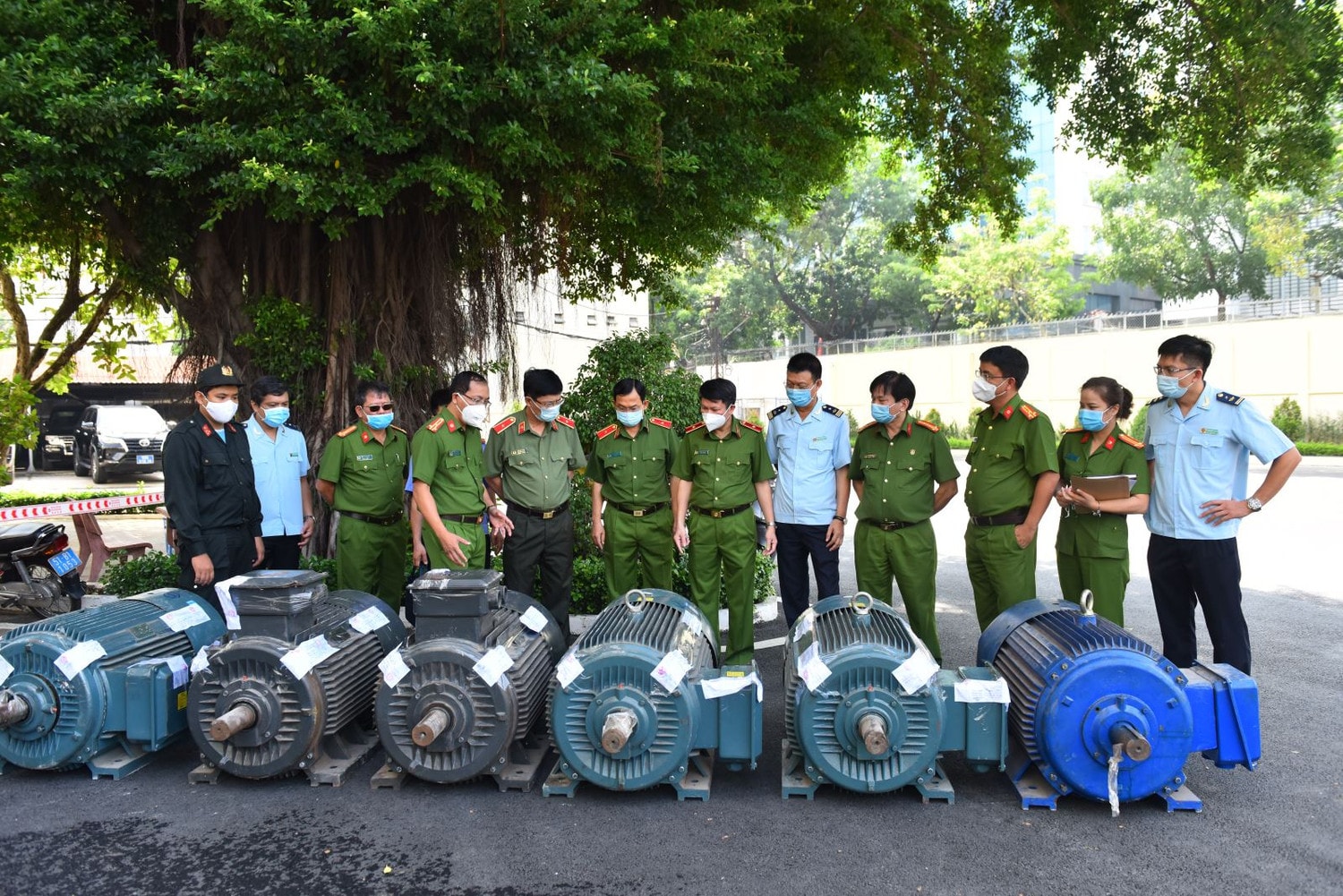 Ma tuý được phát hiện trong mô tơ điện lực lượng phát hiện ma túy được giấu trong mô tơ điện