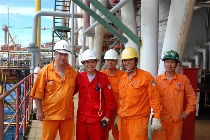 Đội ngũ cán bộ quản lý, kỹ sư Vietsovpetro có trình độ cao và công nhân lành nghề