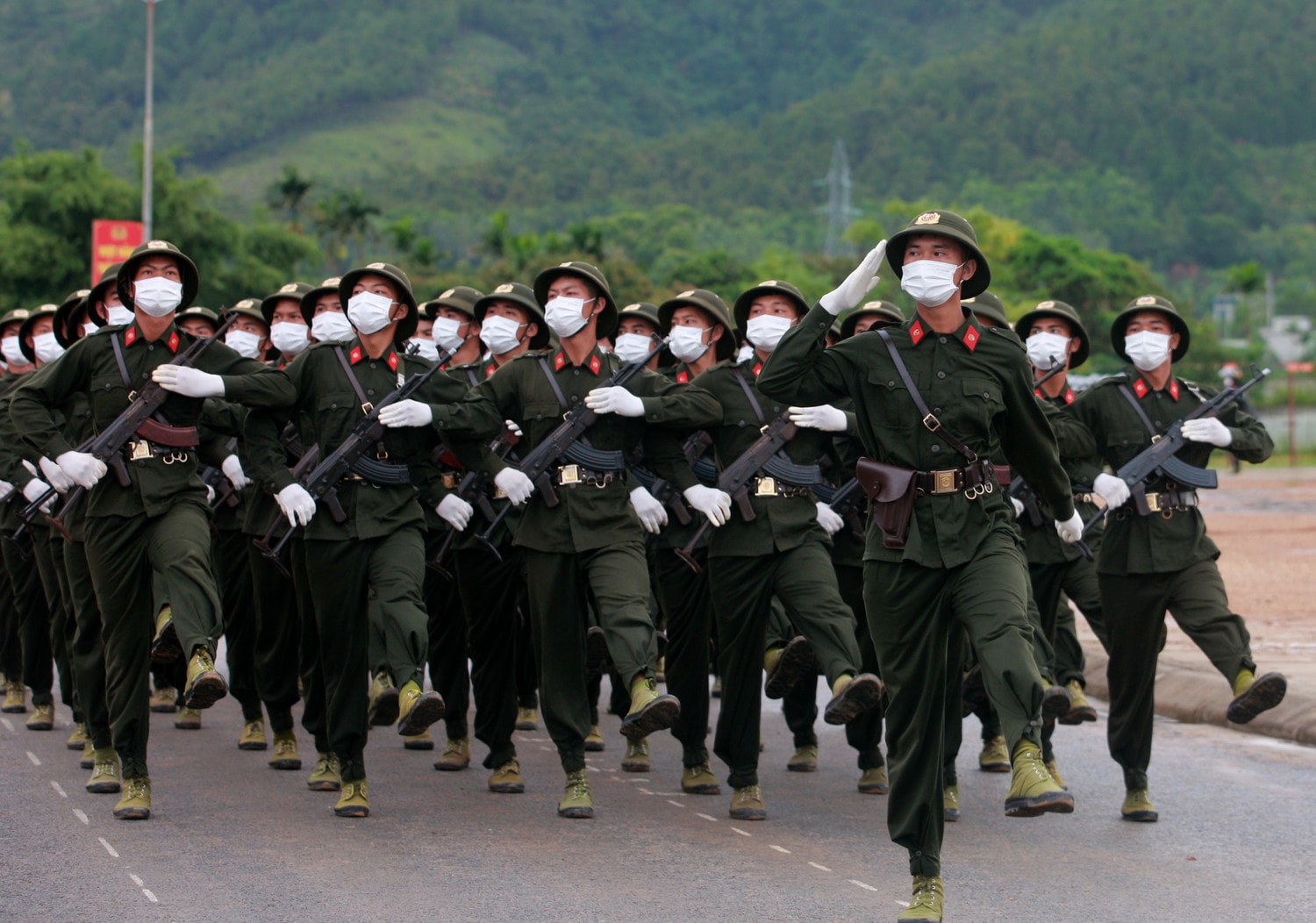 Tác phong nhanh nhẹn, kỷ luật theo đúng điều lệnh CAND Tác phong nhanh nhẹn, kỷ luật theo đúng điều lệnh CAND