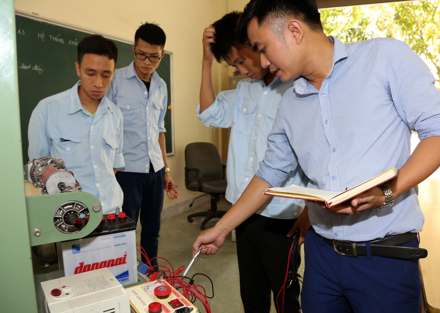 Khoa học luôn bắt đầu từ thực tiễn