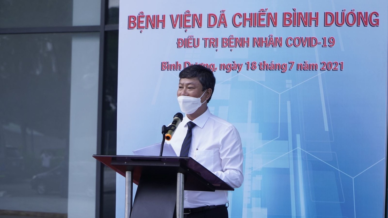Chủ tịch UBND tỉnh Bình Dương Võ Văn Minh phát biểu tai buổi lễ công bố