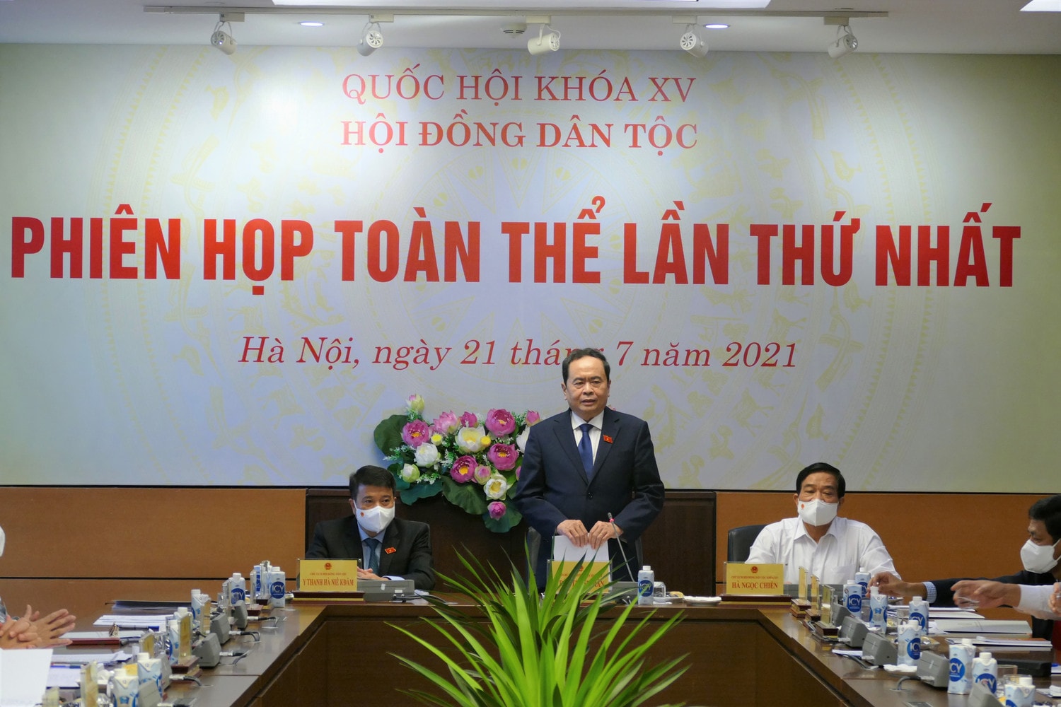 Phó Chủ tịch Thường trực Quốc hội Trần Thanh Mẫn phát biểu tại Phiên họp Phó Chủ tịch Thường trực Quốc hội Trần Thanh Mẫn phát biểu tại Phiên họp