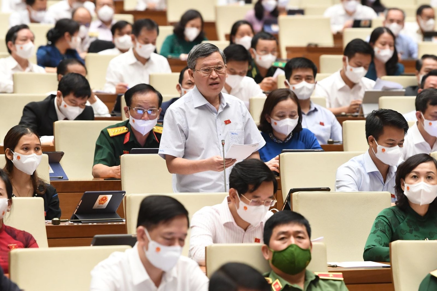 ĐBQH Tô Văn Tám (Kon Tum) phát biểu Ảnh: Quang Khánh ĐBQH Tô Văn Tám (Kon Tum) phát biểu Ảnh: Quang Khánh
