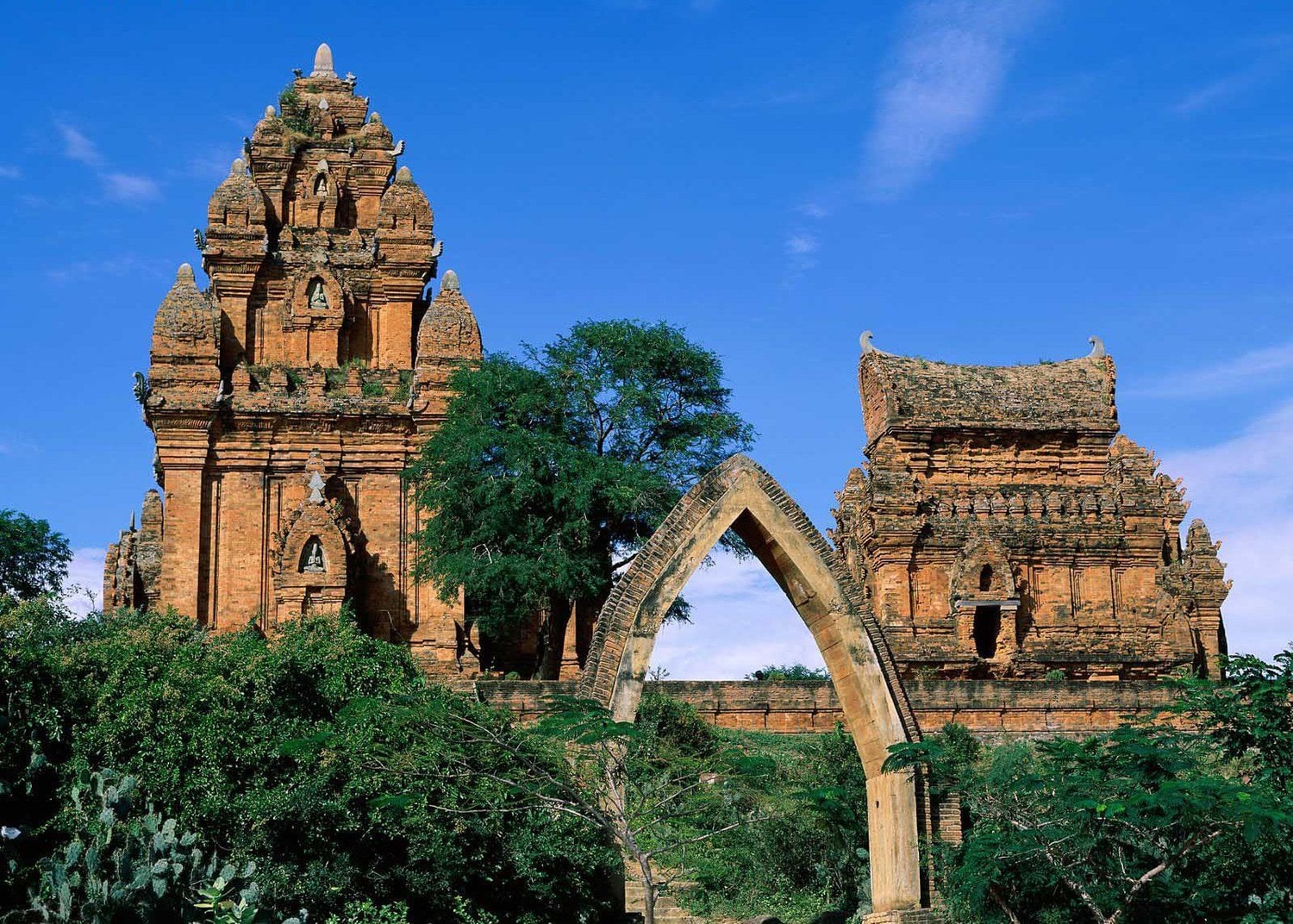 	Cụm tháp Po Klong Garai - Nguồn: www.thienviettour.vn