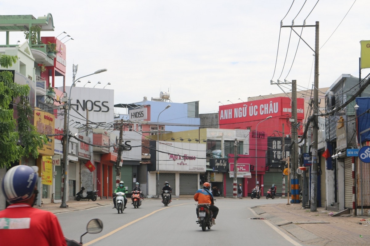 UBND TP. Thủ Đức vừa có quyết định về việc dừng thiết lập cách ly y tế vùng có dịch Covid-19 với phường Long Thạnh Mỹ