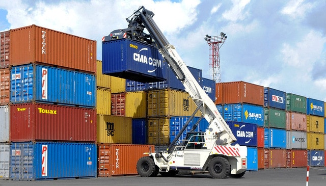  Tập trung triển khai xây dựng bài toán nghiệp vụ về Hệ thống hải quan thông minh