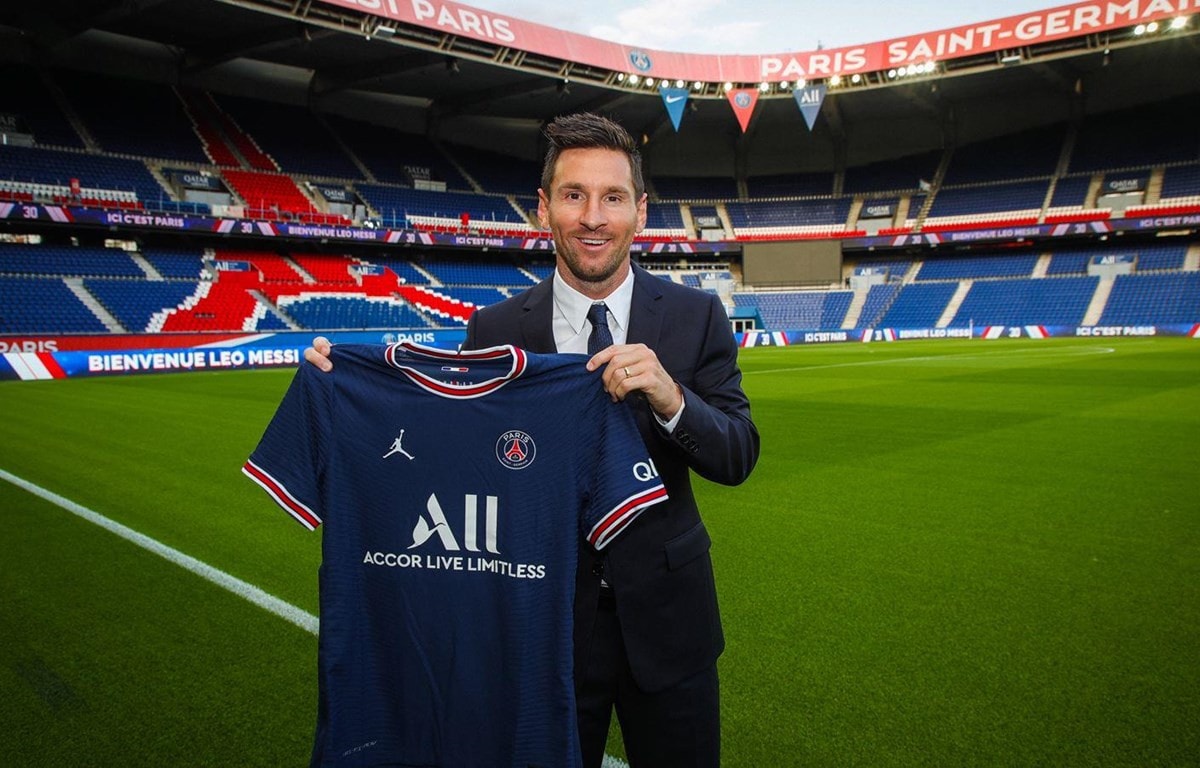 Lionel Messi chính thức đầu quân cho PSG