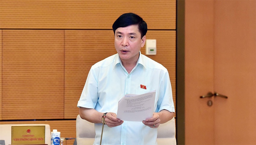 Tổng Thư ký Quốc hội, Chủ nhiệm Văn phòng Quốc hội Bùi Văn Cường phát biểu tại Phiên họp Ảnh: Lâm Hiển