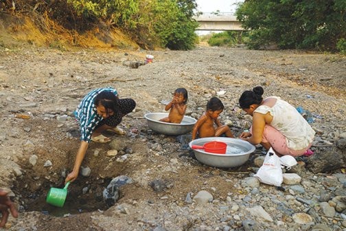 UNICEF cho biết có 1/2 trẻ em bị ảnh hưởng bởi biến đổi khí hậu. (Nguồn: ITN)