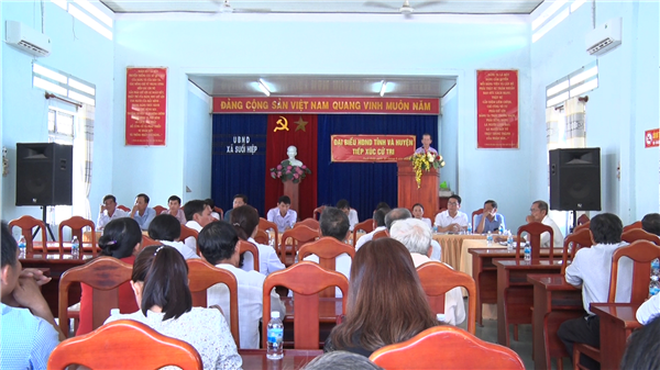 Một buổi phối hợp TXCT của Tổ đại biểu HĐND tỉnh Khánh Hòa nhiệm kỳ 2016 - 2021 Ảnh: D. Khánh